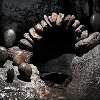 Скульптуры из равновесных камней фото