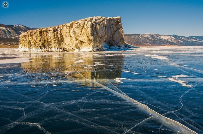 Озеро Байкал зимой 34