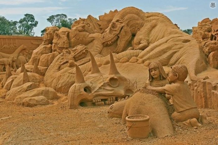Виртуозные скульптуры из песка 2