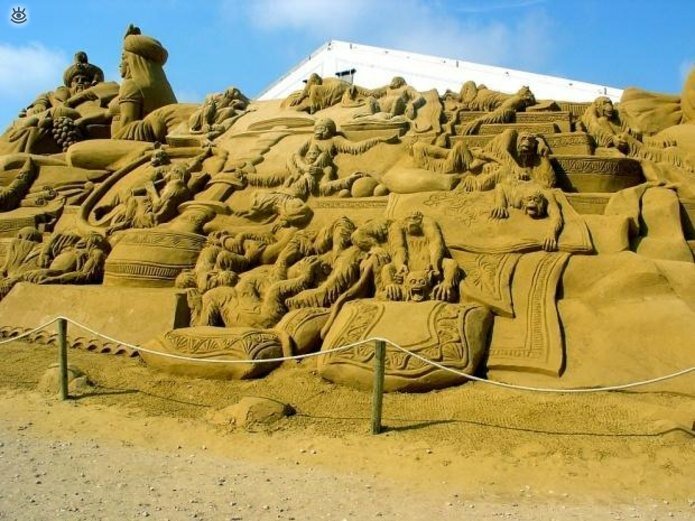Виртуозные скульптуры из песка 4
