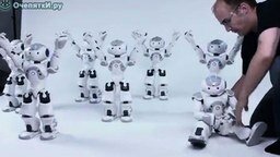 Смотреть Умные роботы, как живые