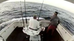 Смотреть У рыбаков паника