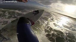 Сёрфинг в океане от первого лица