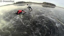 Смотреть Хоккей на гладком льду