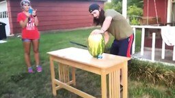 Как неправильно резать арбуз