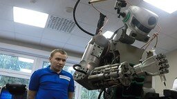 Смотреть Российский робот