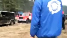 Гелендваген тянет пожарную машину