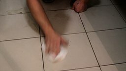 Смотреть Как очистить швы между плиткой
