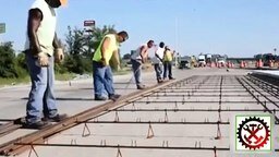 Как строят железобетонные дороги. смотреть видео прикол - 5:57