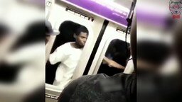 Смотреть Самый сумасшедший пассажир метро