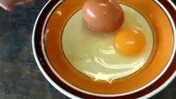 Смотреть Яйцо в яйце