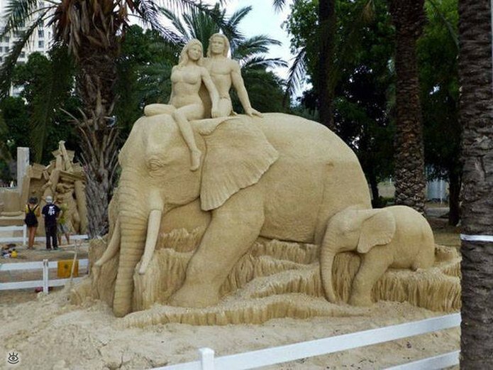 Грандиозные скульптуры из песка 0